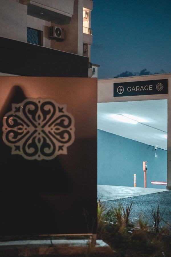 SIGNUM Hotel Podgorica Buitenkant foto