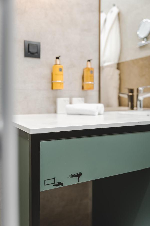 SIGNUM Hotel Podgorica Buitenkant foto