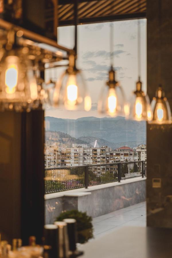 SIGNUM Hotel Podgorica Buitenkant foto