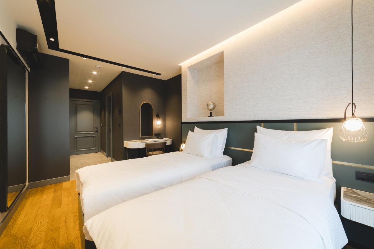 SIGNUM Hotel Podgorica Buitenkant foto