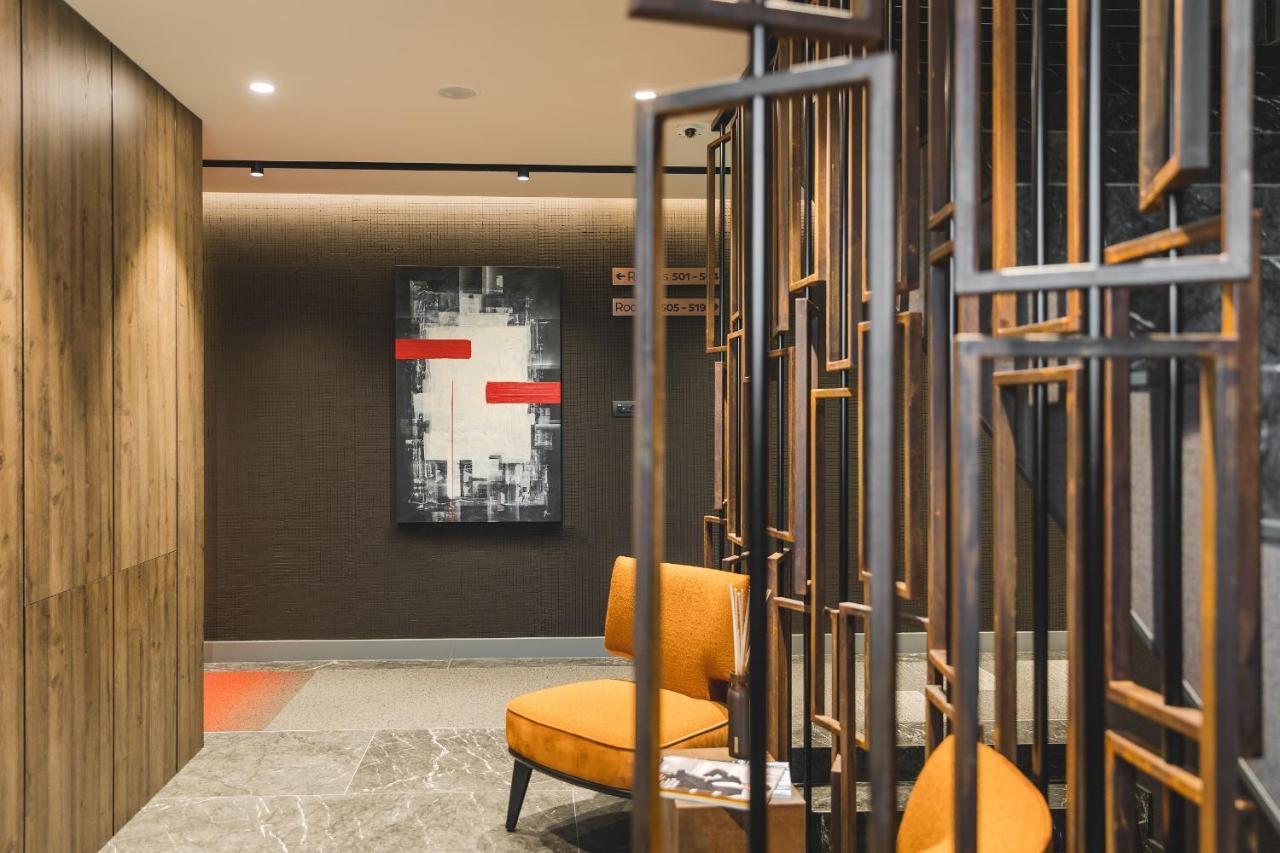 SIGNUM Hotel Podgorica Buitenkant foto